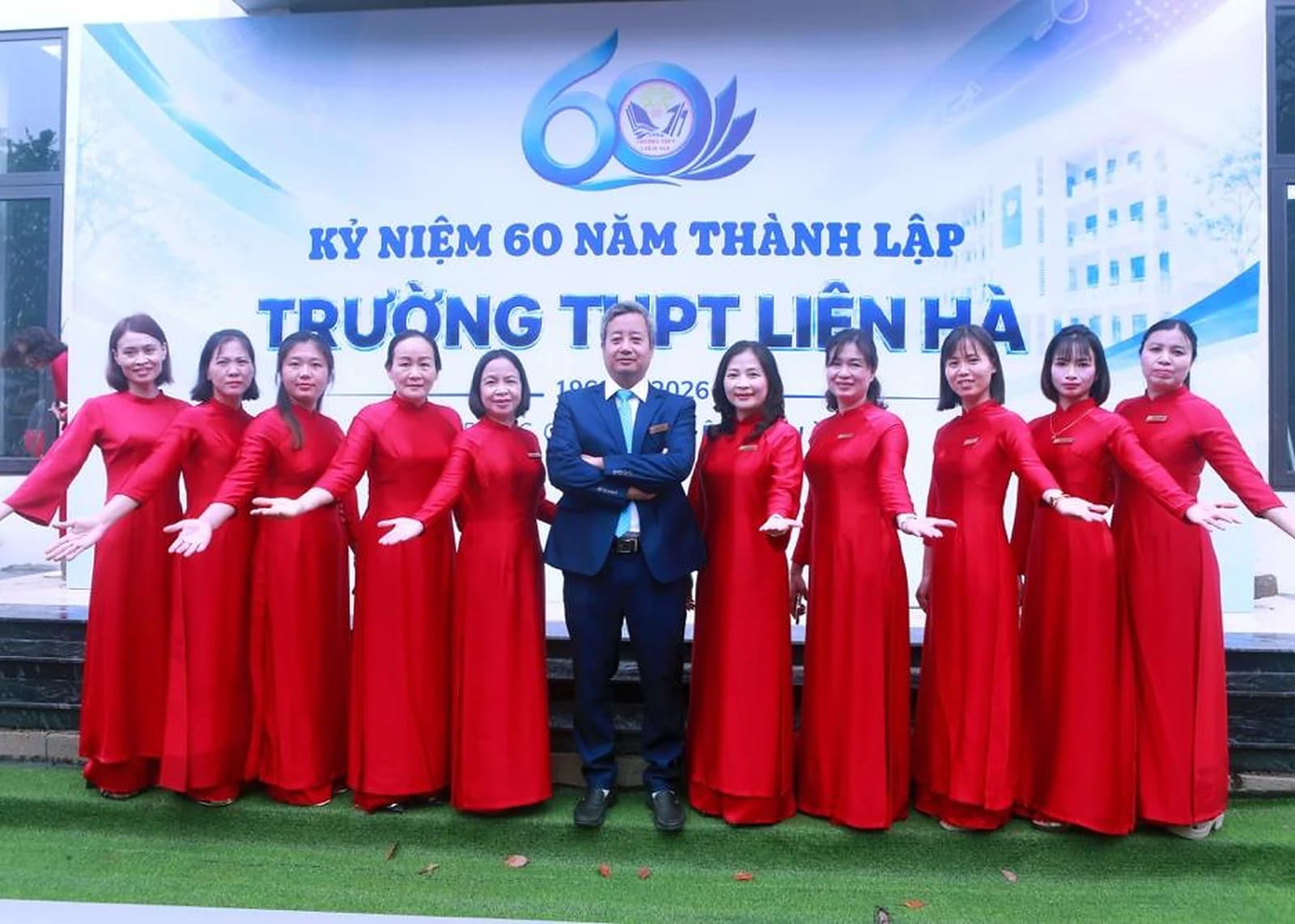 Tập thể Tổ Xã hội